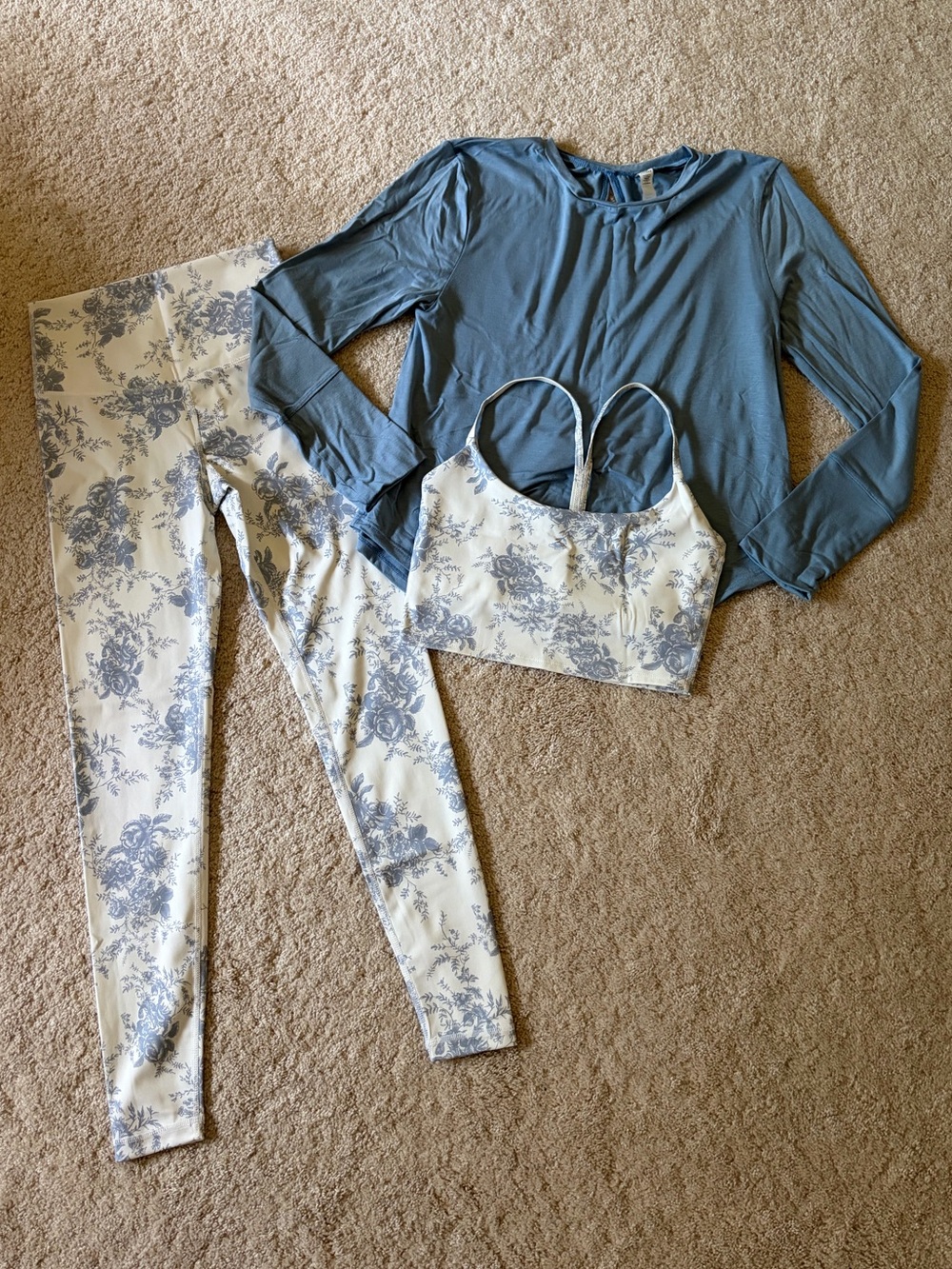 {Glyder} EUC! 3 Piece Floral Athletic Outfit XS/S